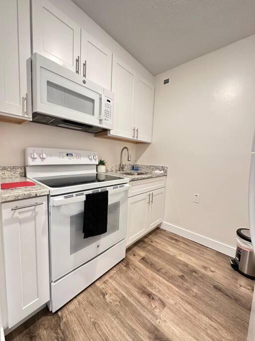 Cozy 1 Bedroom Apartment In Downtown Gadsden, Al Esterno foto